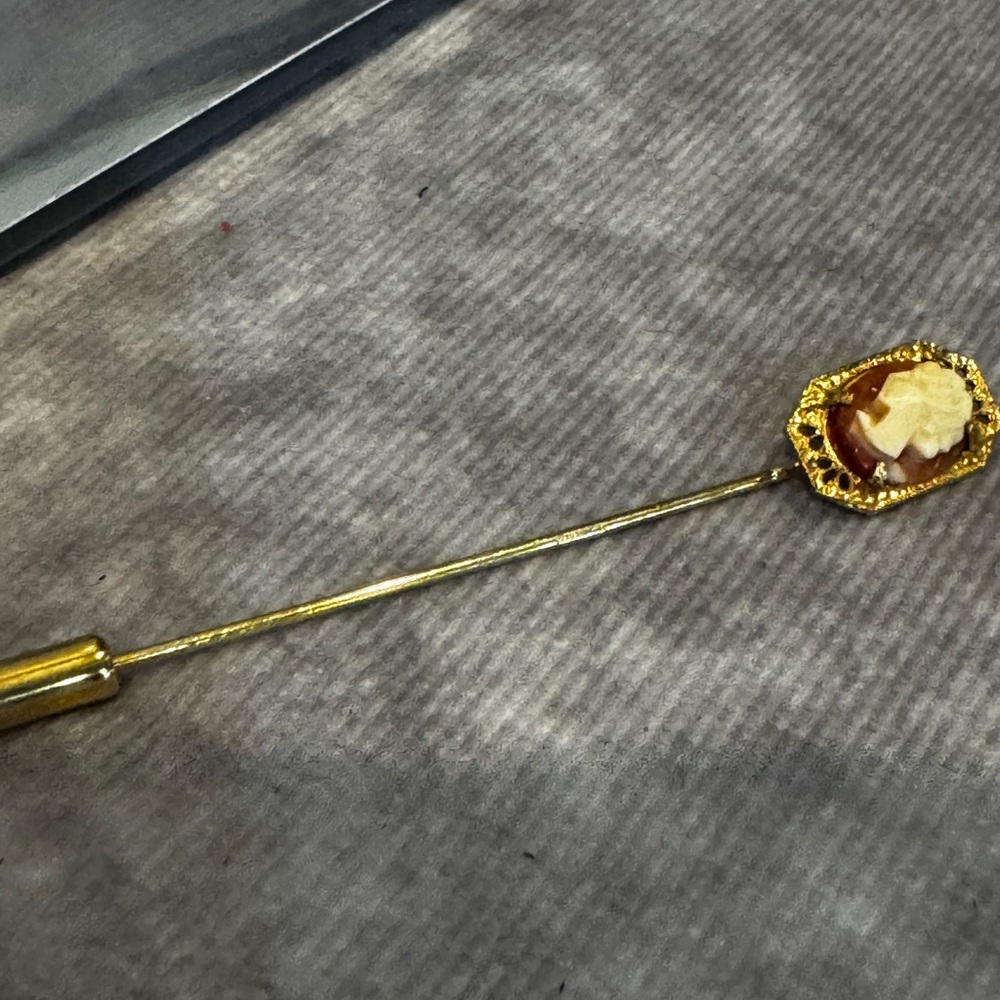 Vintage antique 12 karat, gold filled, cameo, stickpin Elegant Gold Brooch Pin